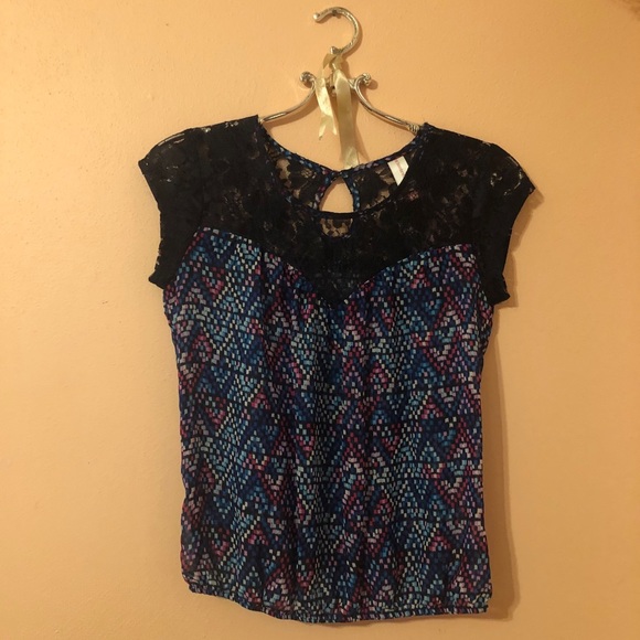 Square Pattern Multicolored Blouse - Picture 2 of 4